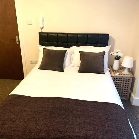 Serviced Accommodations Luton  Exterior foto