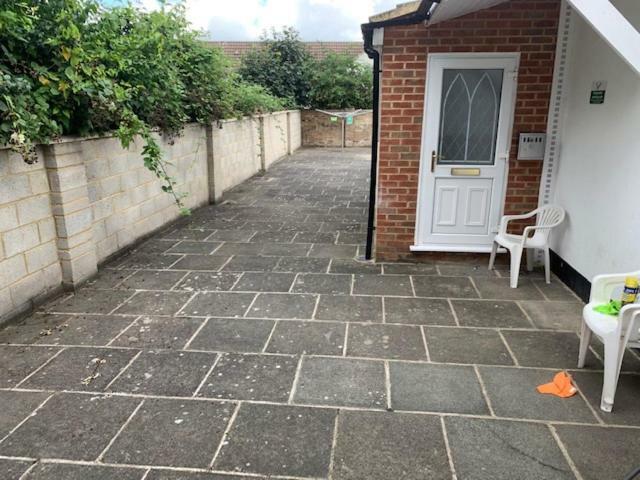 Serviced Accommodations Luton  Exterior foto